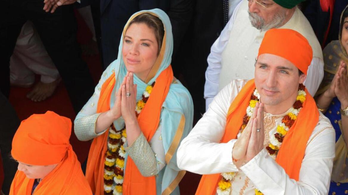 Ο Τριντό κάνει επίσκεψη στην Ινδία ντυμένος σταρ του... Μπόλιγουντ!