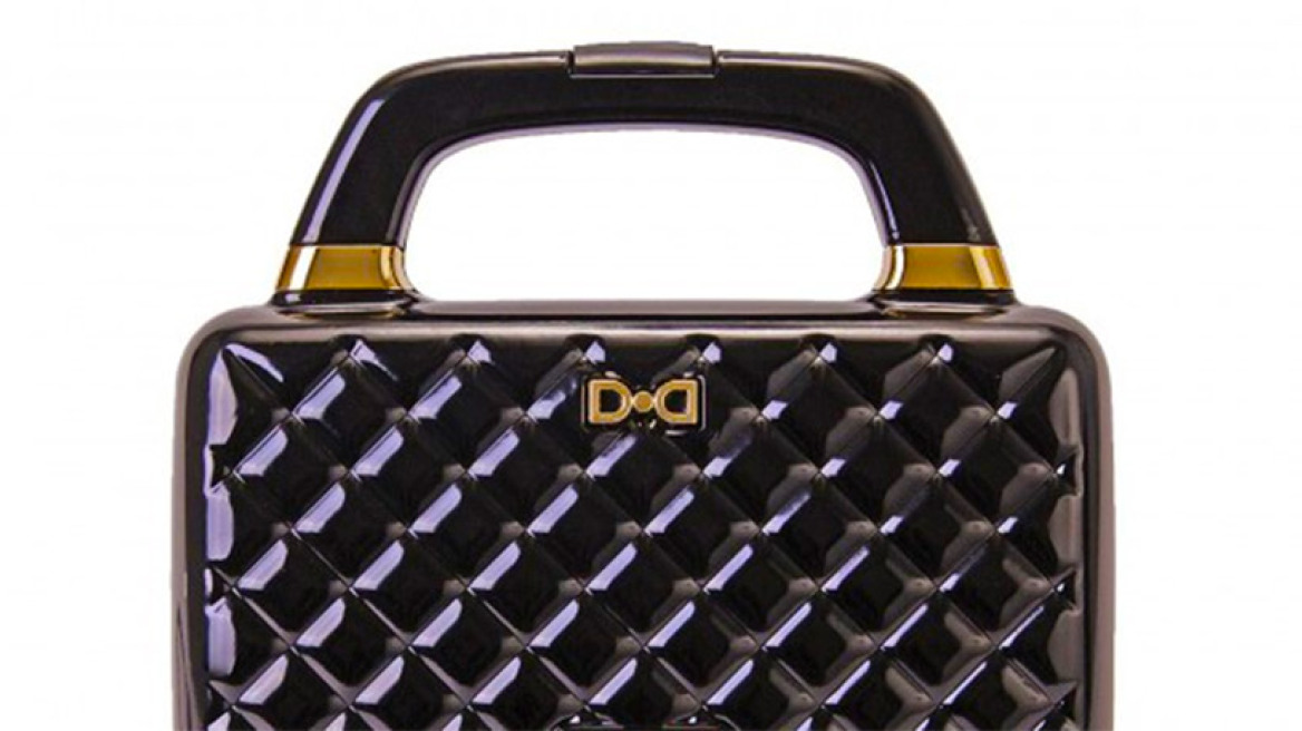 Αυτή η… τσάντα φτιάχνει τα καλύτερα τοστ!