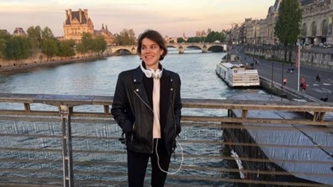 H Μόνικα είναι έγκυος