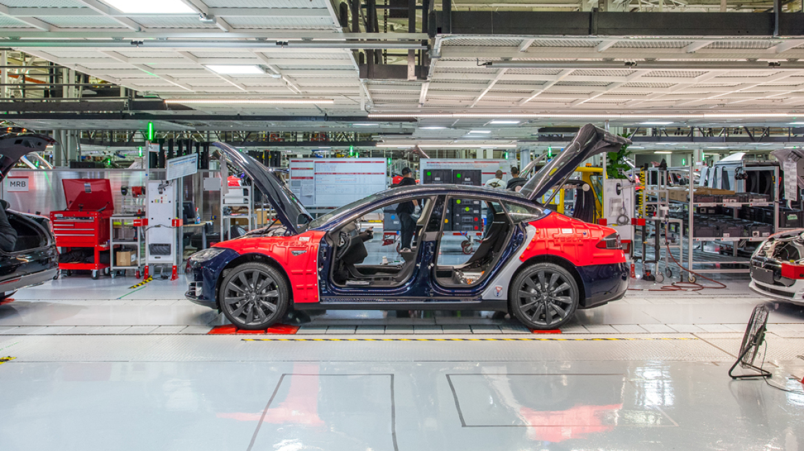 Να τι θα κάνει η Tesla στην Ελλάδα...