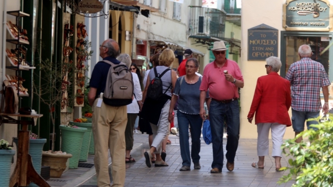 Ο ξένος τουρίστας στην Ελλάδα είναι μορφωμένος και προτιμά τα 4άστερα