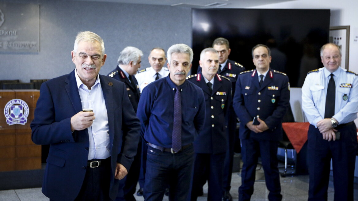 Ο Τόσκας τα έψαλε στους στρατηγούς της ΕΛΑΣ για το φιάσκο με τους βανδαλισμούς στην Αθήνα 