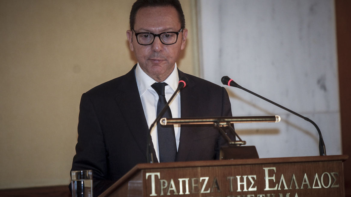 Θρίλερ με τους λογαριασμούς της οικογένειας Στουρνάρα