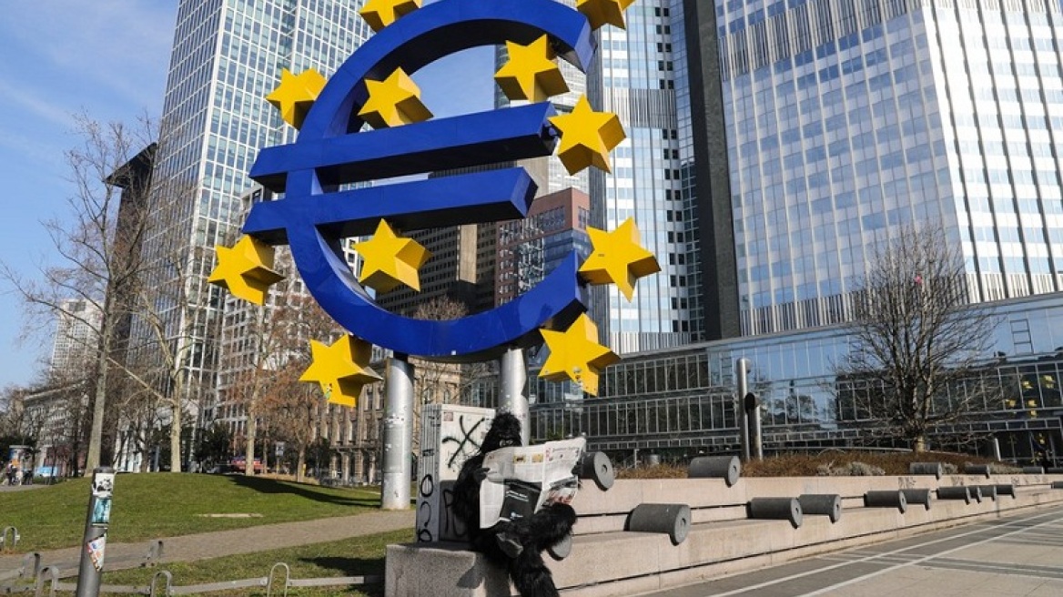 Αμετάβλητη αναμένεται η πολιτική της η ΕΚΤ στη σημερινή συνεδρίαση