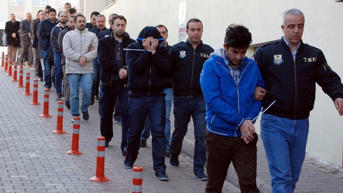 Τουρκία: Εντάλματα σύλληψης 243 ατόμων για διασυνδέσεις με τον Γκιουλέν 