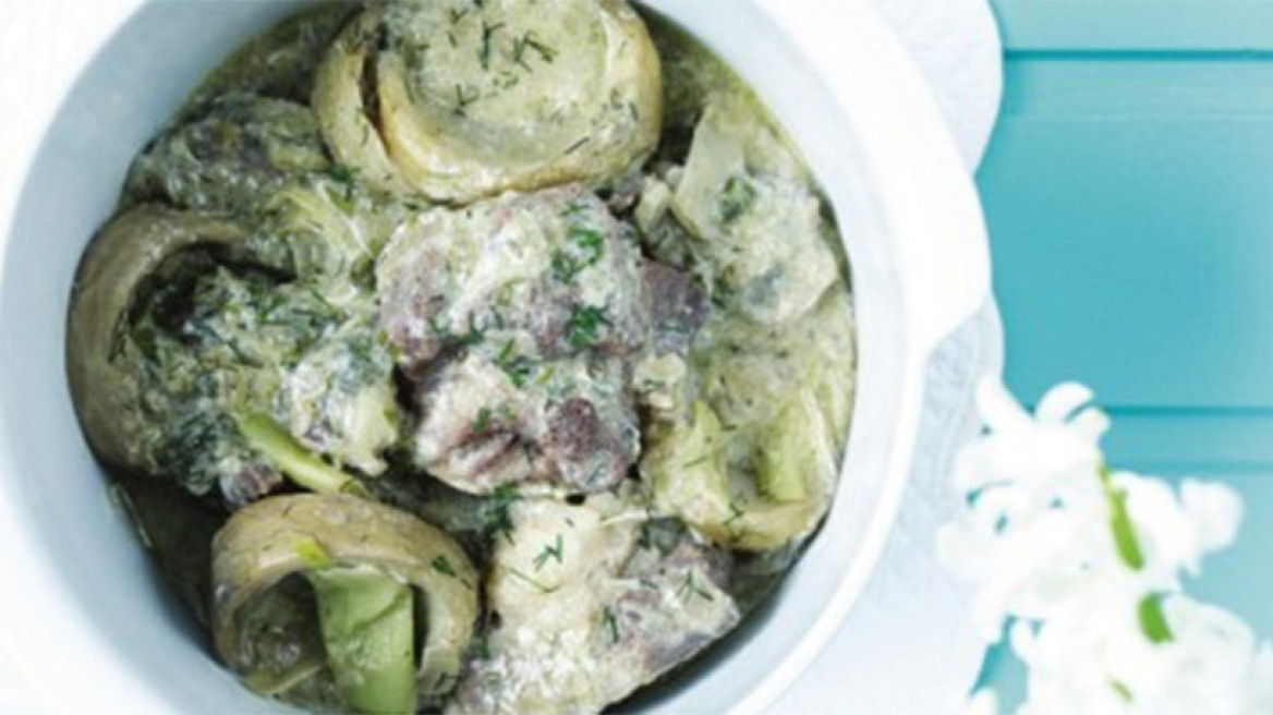 Αρνάκι φρικασέ με αγκινάρες