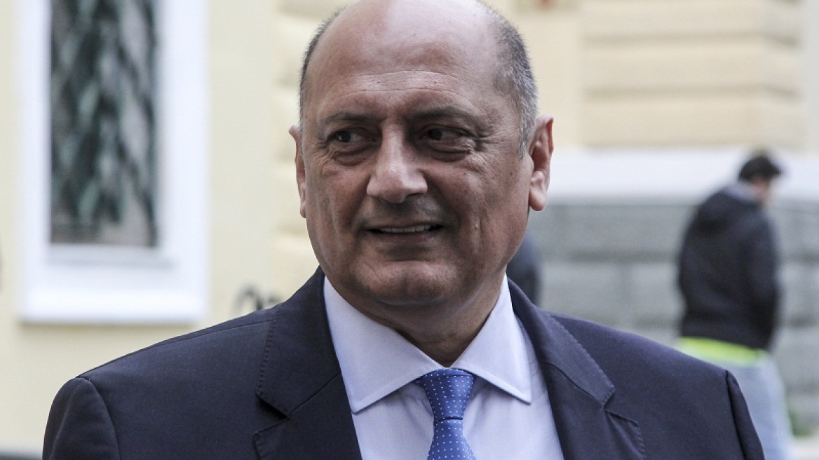 Μαντούβαλος: Να συλληφθεί ο Σαββίδης για παράνομη οπλοφορία