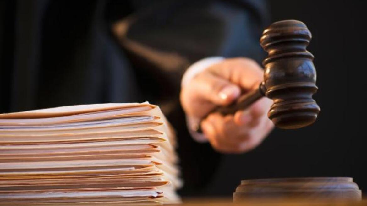 Ποινική δίωξη για κακουργηματική απιστία στον δήμαρχο Ωραιοκάστρου