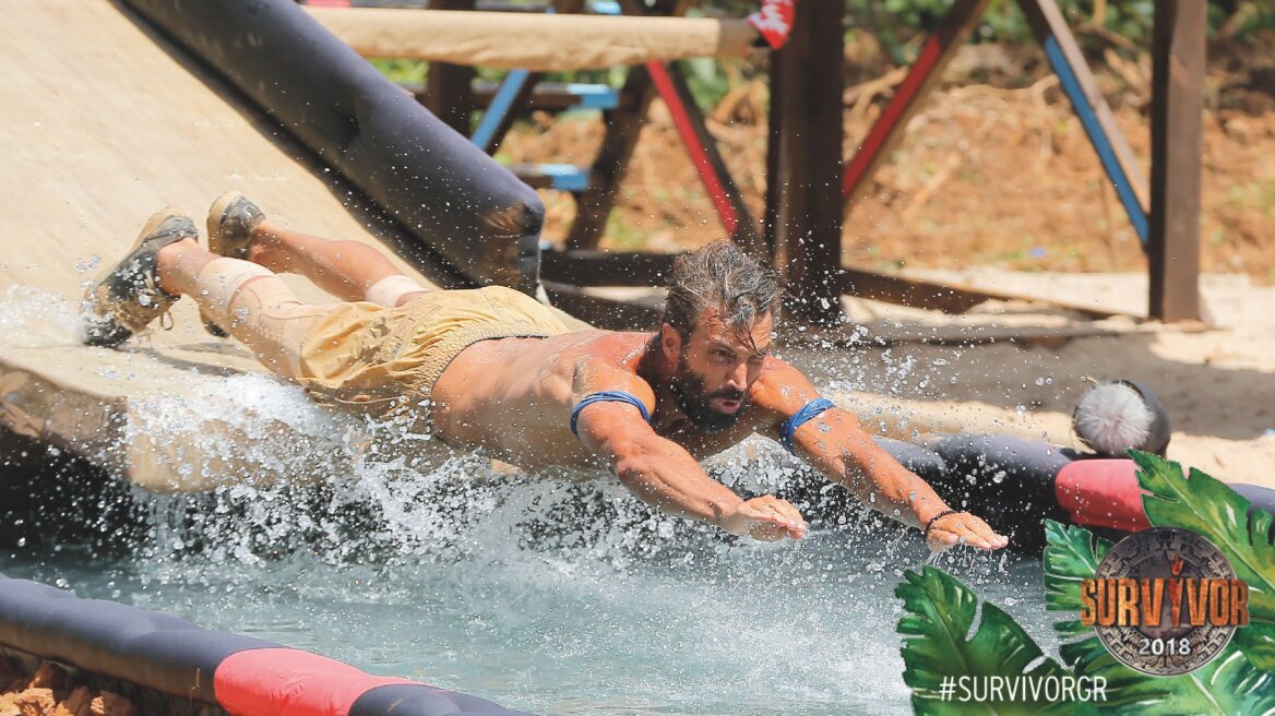 Survivor: Λυγμοί, δάκρυα, εκλέρ και στο βάθος τέσσερις νέοι παίχτες