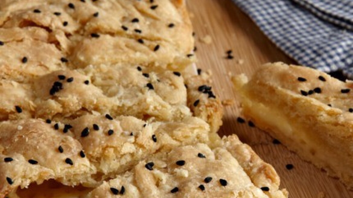 Τυρόπιτα με 2 υλικά