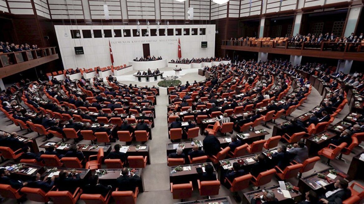 Τουρκία: Λογοκρισία και με το νόμο στο διαδίκτυο