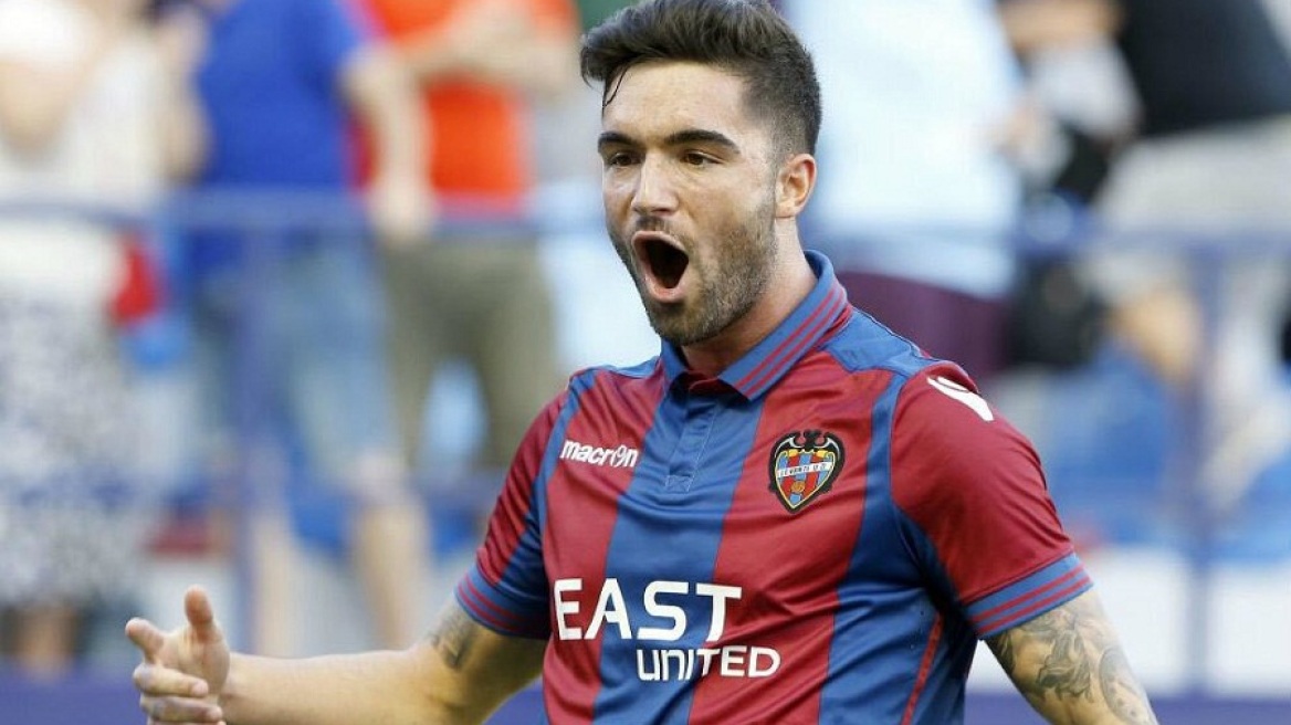 Βλέπει και Τζέισον για εξτρέμ η ΑΕΚ