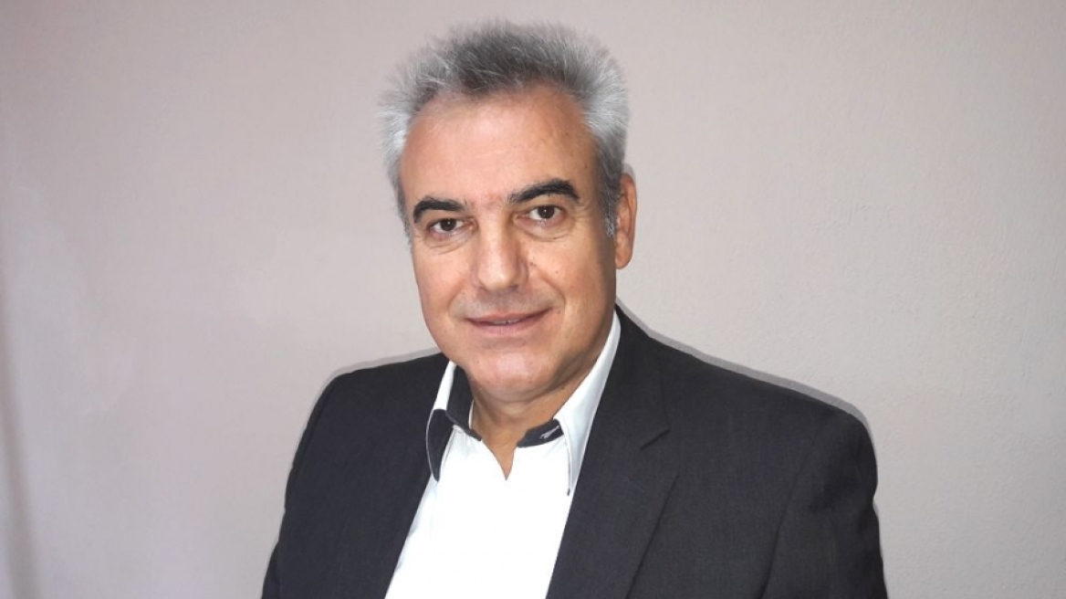 Γρεβενά: Το «Μακεδονία ξακουστή» τραγούδησαν παιδιά στον βουλευτή του ΣΥΡΙΖΑ