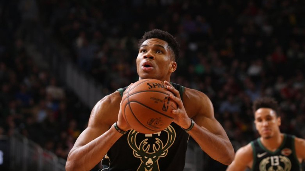 Μπακς - Χοκς 144-112 