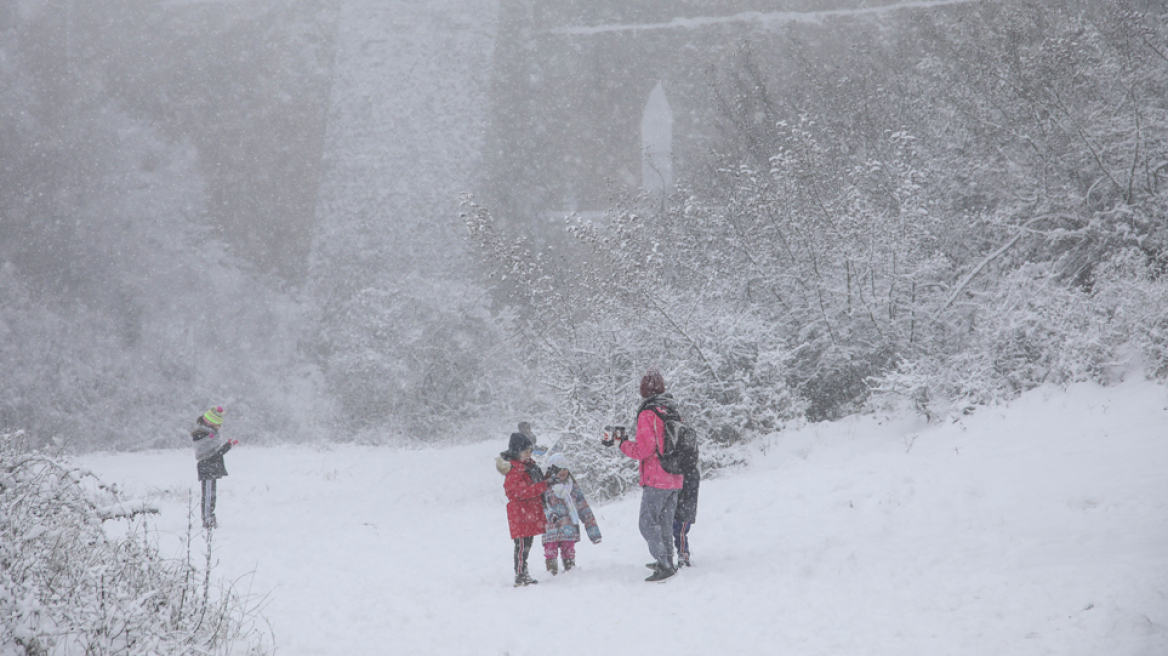 Καιρός: Υποχωρεί η «Σοφία» τις επόμενες ώρες, αλλά επιστρέφει δριμύτερη