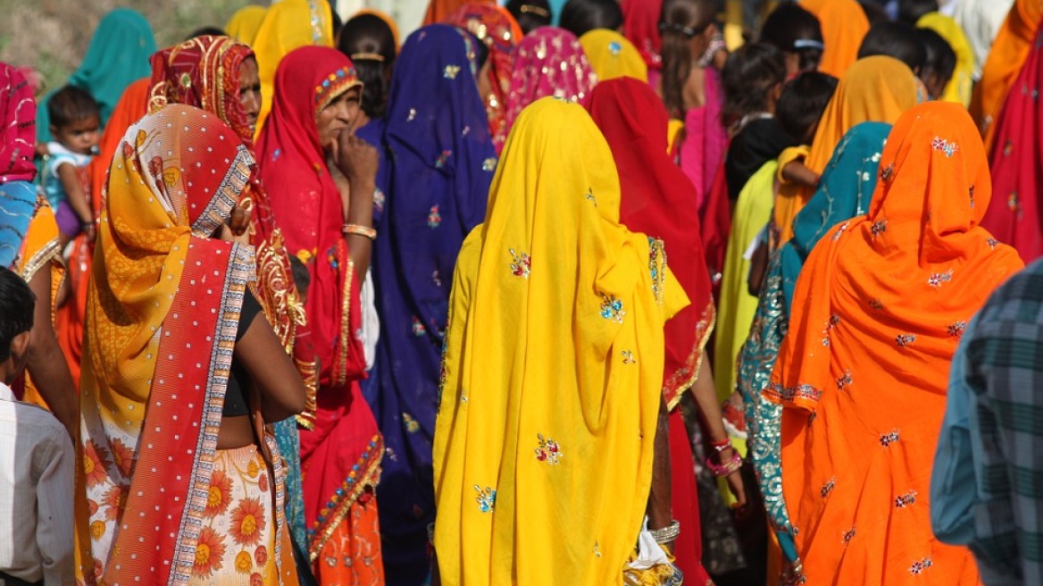 Φρίκη στην Ινδία: Σκότωσαν και με τη βοήθεια χασάπη, τεμάχισαν την 16χρονη κόρη τους! 