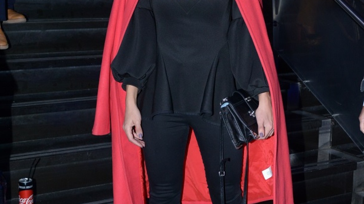 Η Μαίρη Συνατσάκη έκανε μια σπάνια έξοδο με το σύντροφό της