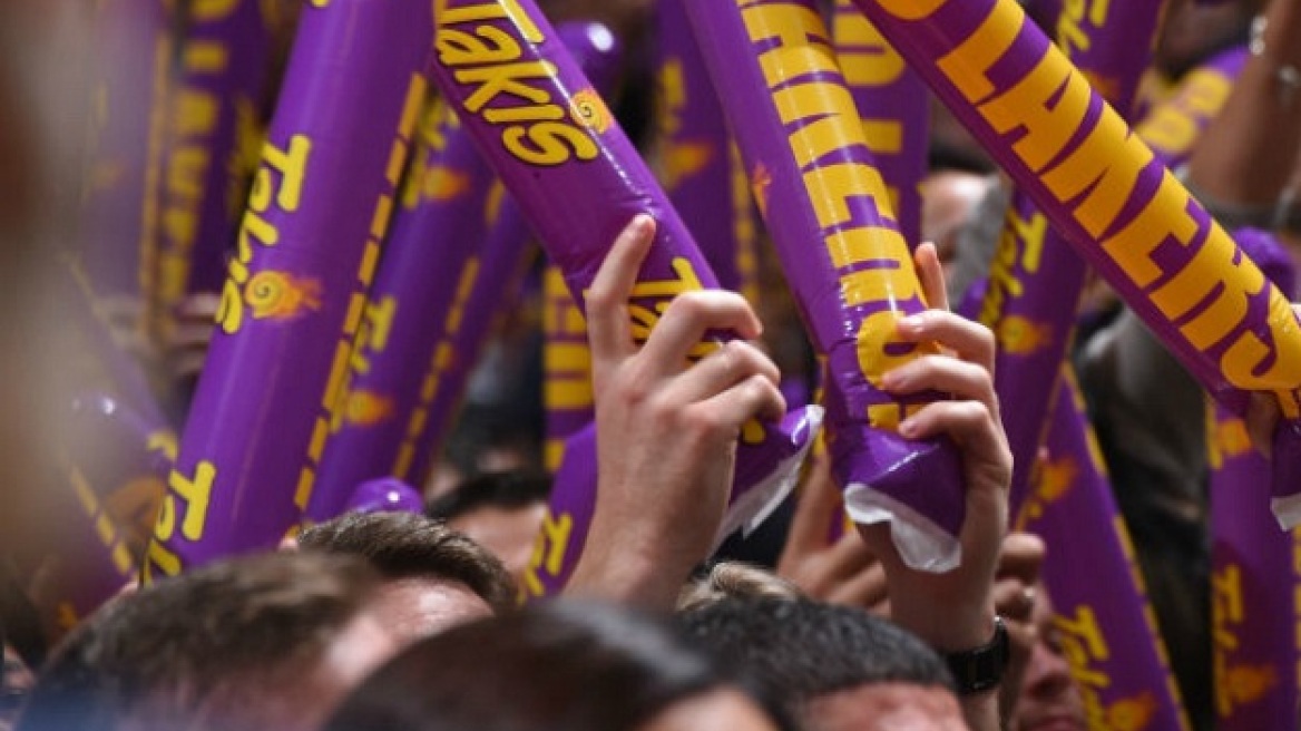 ΚΛΑΜΑ: Στην… πείνα ξανά και ξανά οι φίλοι των Λέικερς (video)