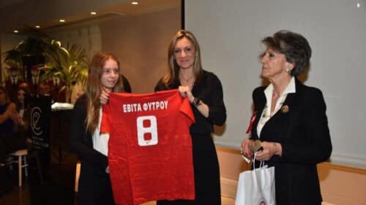 Τραγωδία στο Μάτι: Ο Ζηρίνειος Αθλητικός Ομιλος Νέων τίμησε την 13χρονη Εβίτα που χάθηκε στην πυρκαγιά