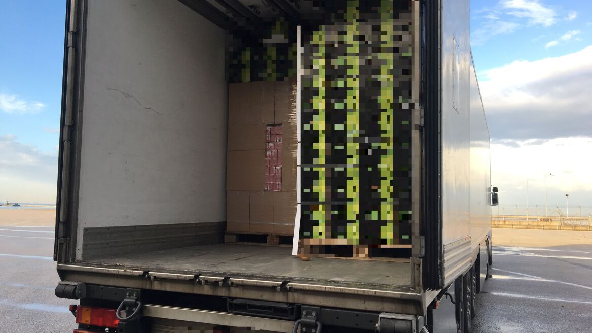 Πάτρα: Προσπάθησε να περάσει στην Ιταλία 36.916 (!) κούτες τσιγάρων 