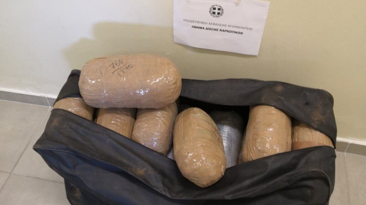 Καταδίωξαν Ι.Χ. με 22,5 κιλά χασίς στην Θεσπρωτία 