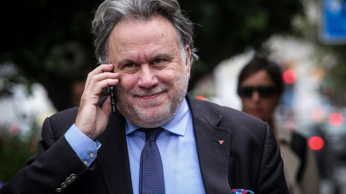 Κατρούγκαλος στον ΘΕΜΑ 104,6 για τα χημικά στο Σύνταγμα: Η αστυνομία ενήργησε με βάση τα πρωτόκολλα