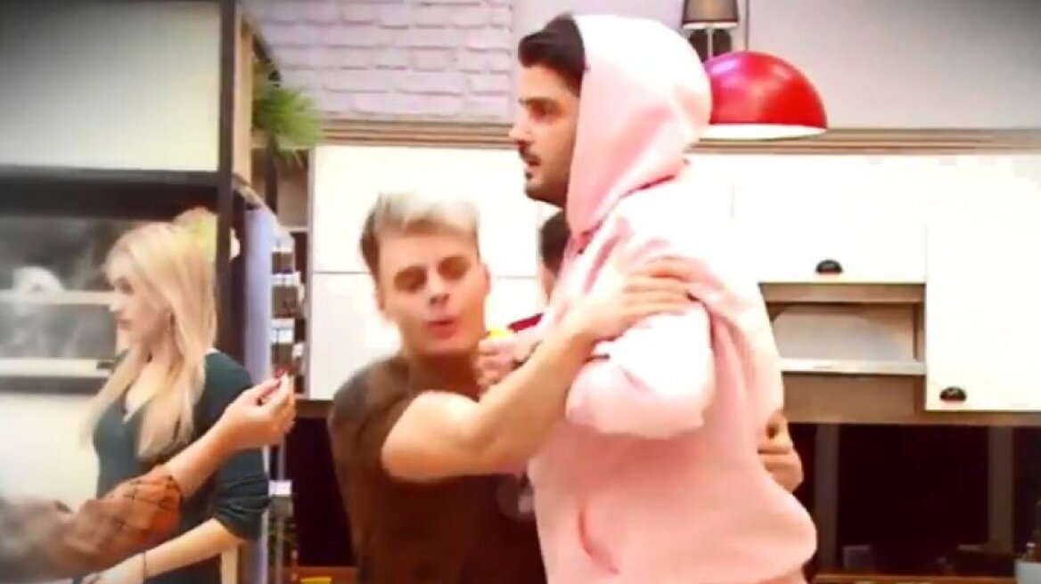 Power Of Love: «Θα παίξουμε μπουνιές» 