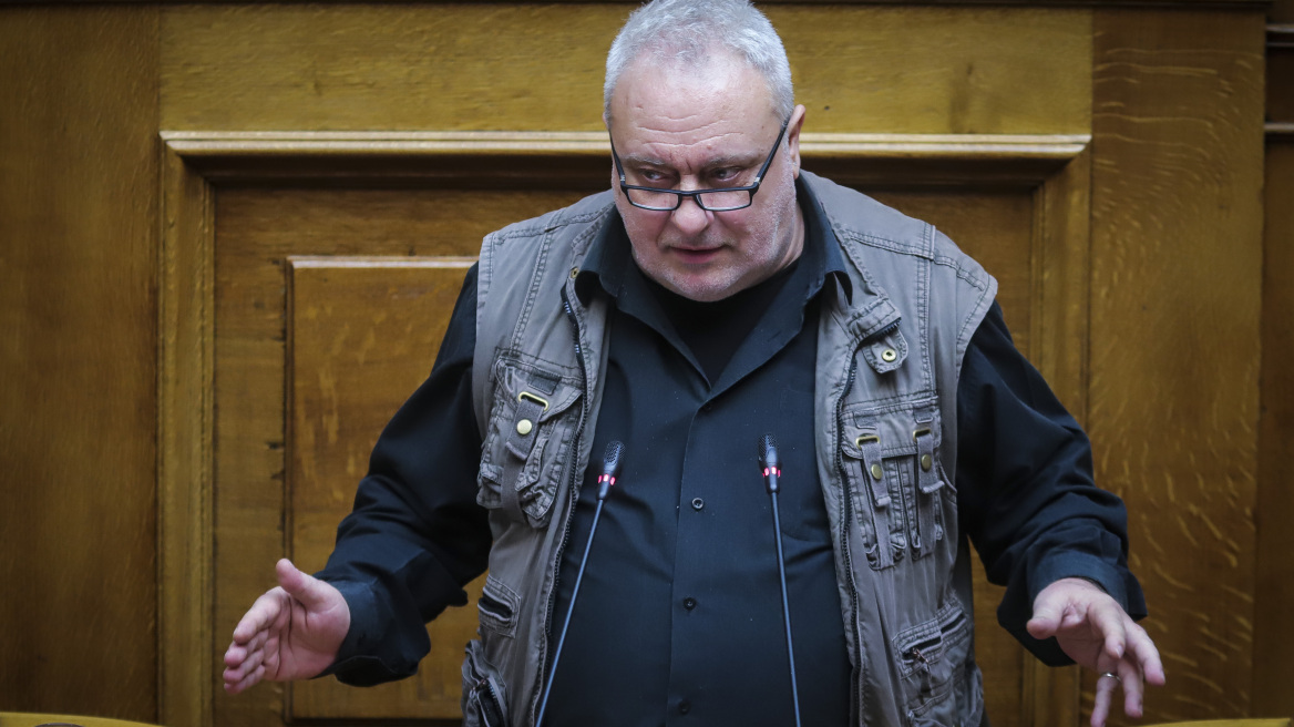 Ψαριανός για φήμες εξαγοράς βουλευτών: Δεν πιστεύω αλλά σέρνονται διάφορα για απαλλαγή χρεών...