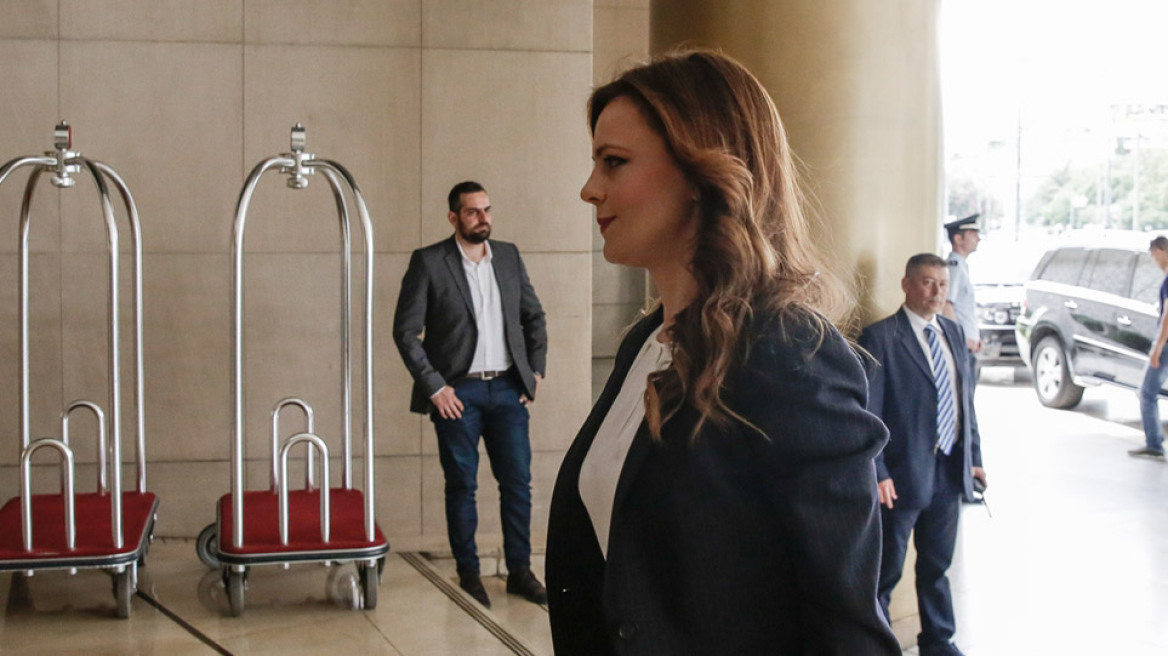 Δανειστές: «Ναι» στην αύξηση του μισθού αλλά... έως 35 ευρώ