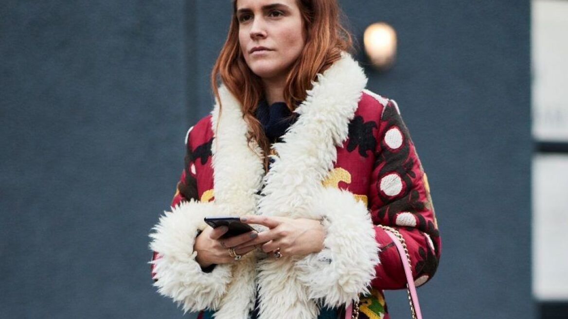 Αυτός είναι ο τρόπος να φορέσετε φέτος τα sneakers