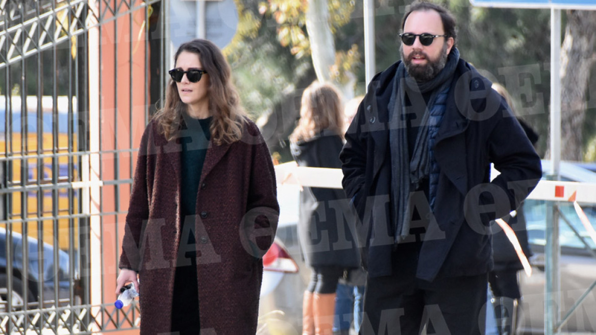 Ο Γιώργος Λάνθιμος αποχαιρετά τον πατέρα του Αντώνη 