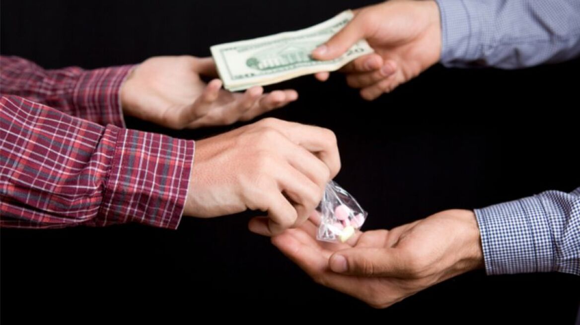 Κύπρος: Πωλούνται ναρκωτικά σε καντίνα σχολείου 