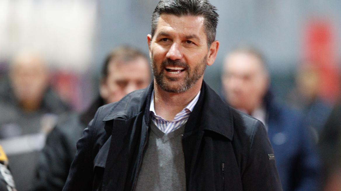 Ουζουνίδης: «Έχω εμπιστοσύνη στην ομάδα, στους παίκτες μου»