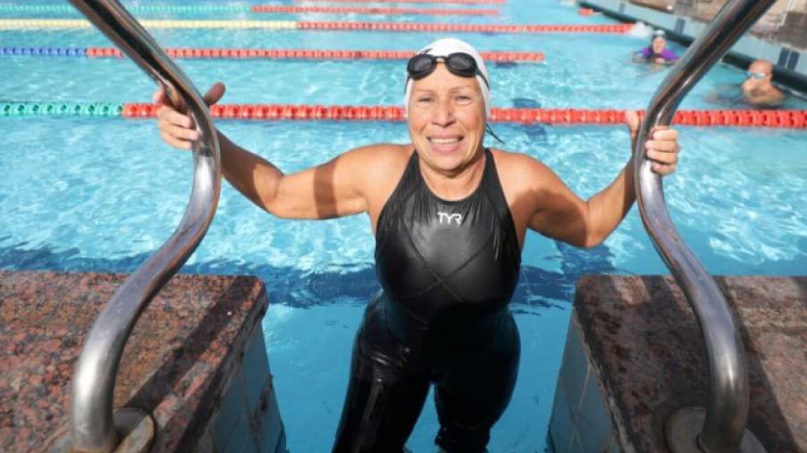 Πρωταθλήτρια κολύμβησης ετών 76