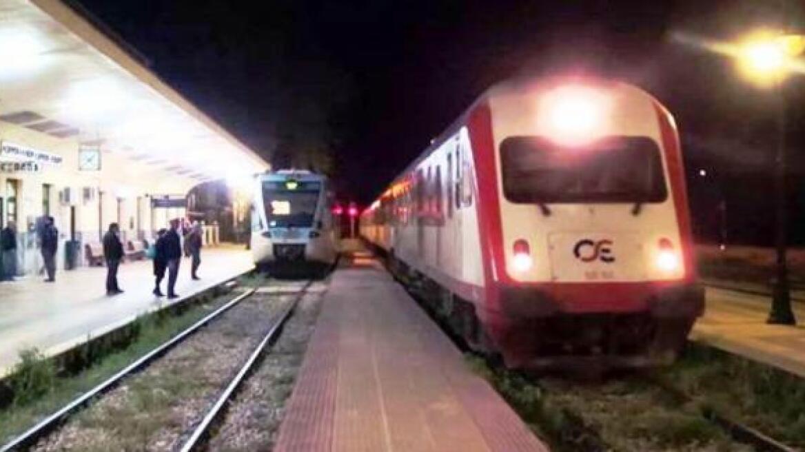 Απίστευτο... Έκοψαν τα καλώδια και ακινητοποίησαν τρένο στον Δομοκό!