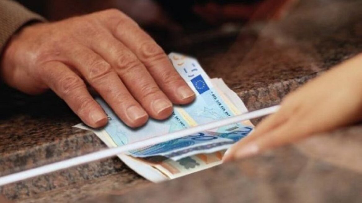 Ποιες αλλαγές μελετώνται για τις συντάξεις χηρείας