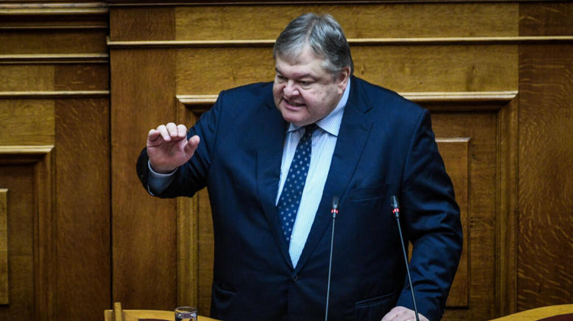Βενιζέλος: Στον «αέρα» το περίφημο erga omnes για τη νέα σύνθετη ονομασία των Σκοπίων