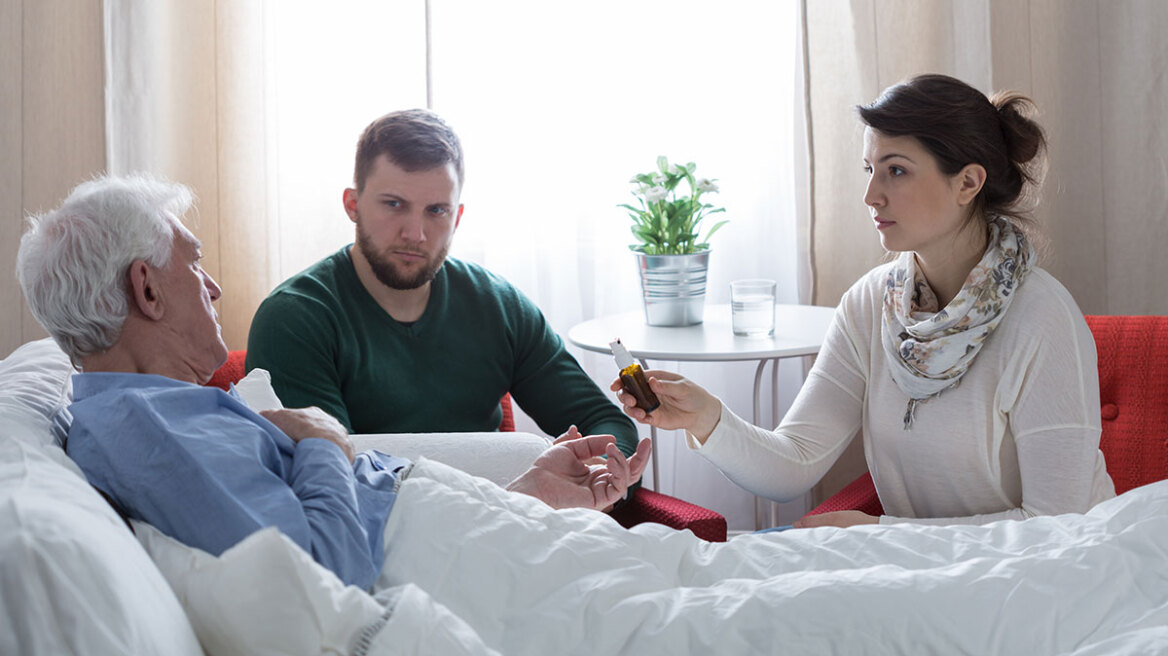 Πώς μπορεί η οικογένεια να στηρίξει τον ασθενή με καρκίνο