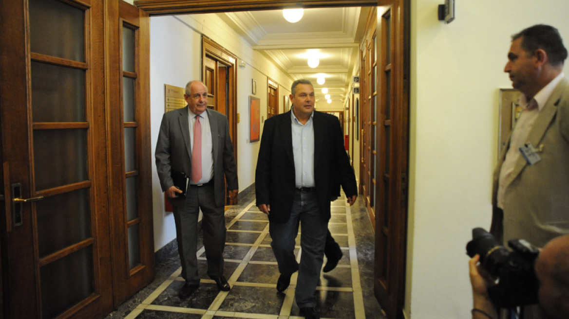 Επιστολή Καμμένου σε Βούτση: Άκυρη η ορκωμοσία του Τέρενς Κουίκ