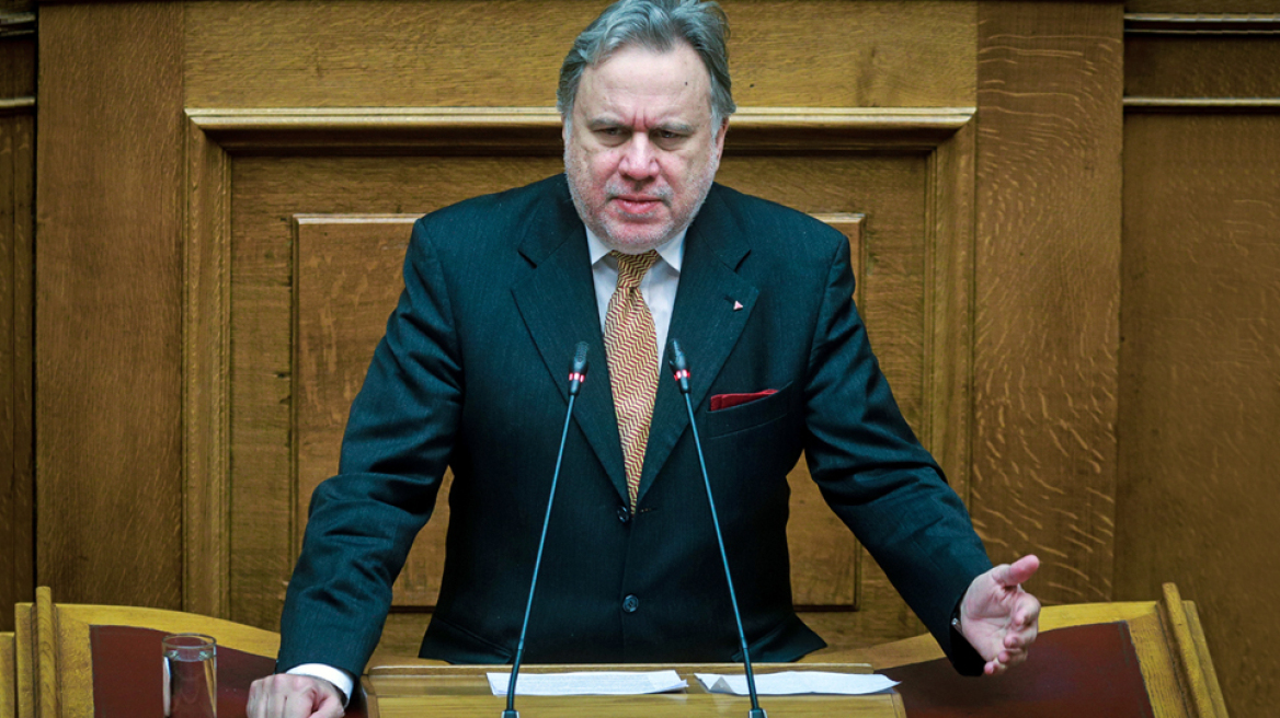 Κατρούγκαλος: «Προκλητική και προσβλητική ενέργεια» η απέλαση του προέδρου της Παμποντιακής Ομοσπονδίας Ελλάδας