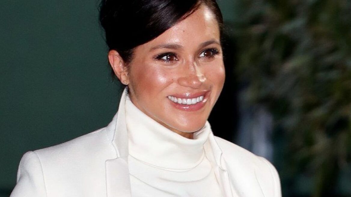 H Mέγκαν Μαρκλ πιο λαμπερή από ποτέ με λευκό Calvin Klein 