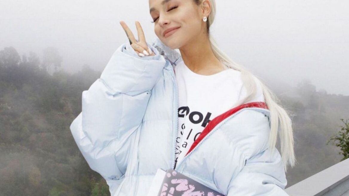 Η Αριάνα Γκράντε δείχνει τα νύχια της στον Άγιο Βαλεντίνο