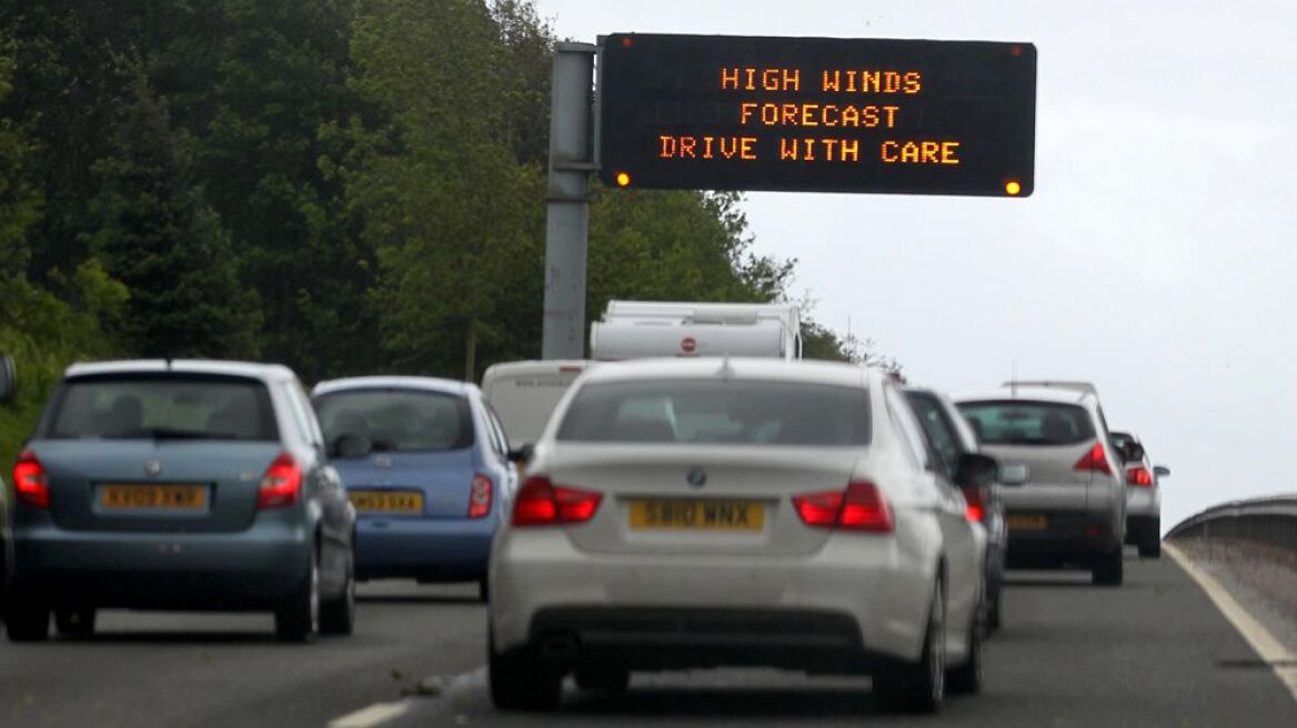 Οδήγηση και ισχυροί άνεμοι: Τα SOS