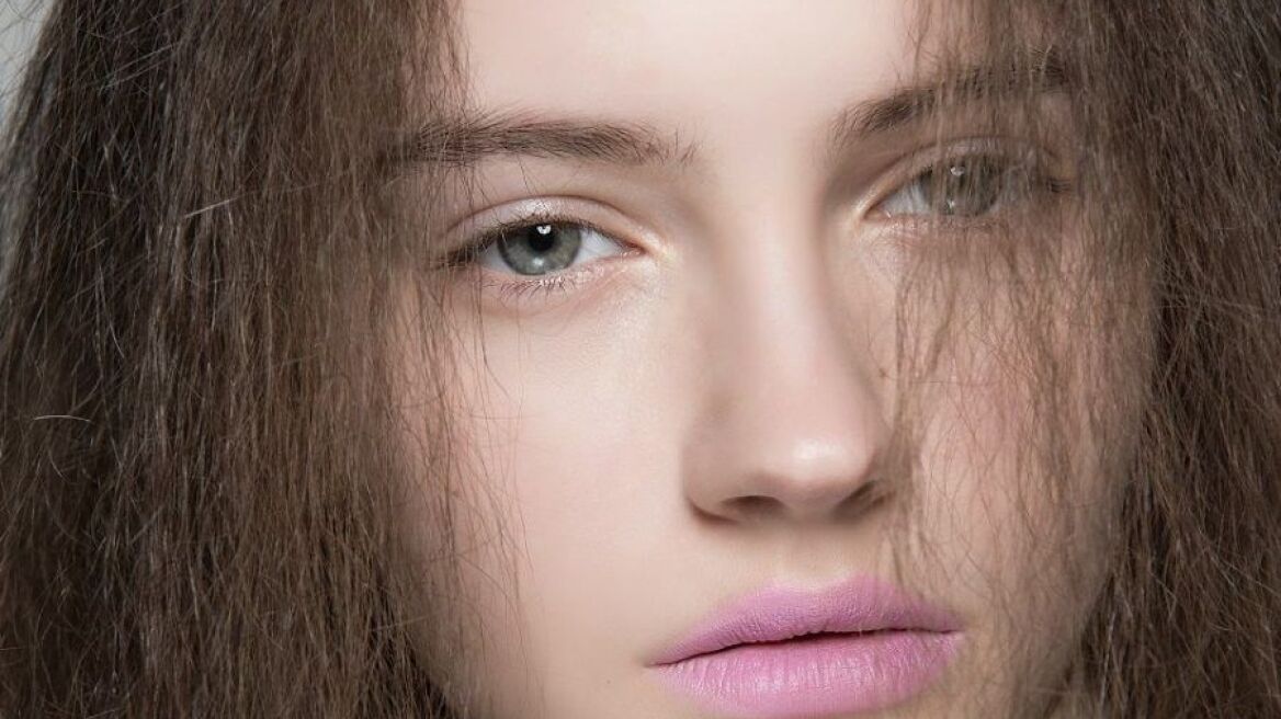 To χτένισμα που λάτρεψες στην εφηβεία σου, επιστρέφει! 