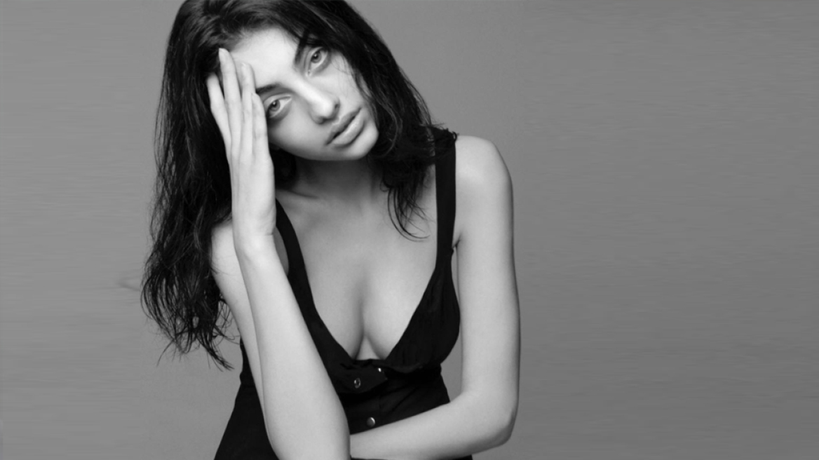 Το σέξι μπούστο της Ειρήνης Καζαριάν απέσπασε χιλιάδες likes 