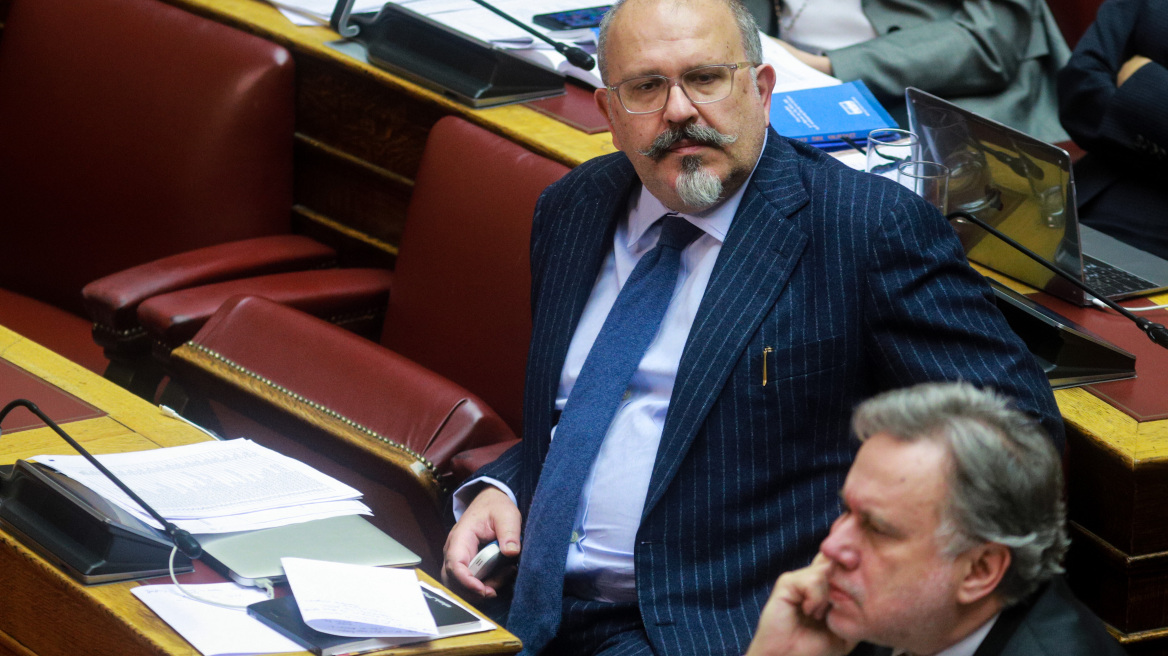 Ξυδάκης στον ΘΕΜΑ 104,6: Προσωπική υπόθεση τα €100.000 του Πολάκη, σύννομο το δάνειο