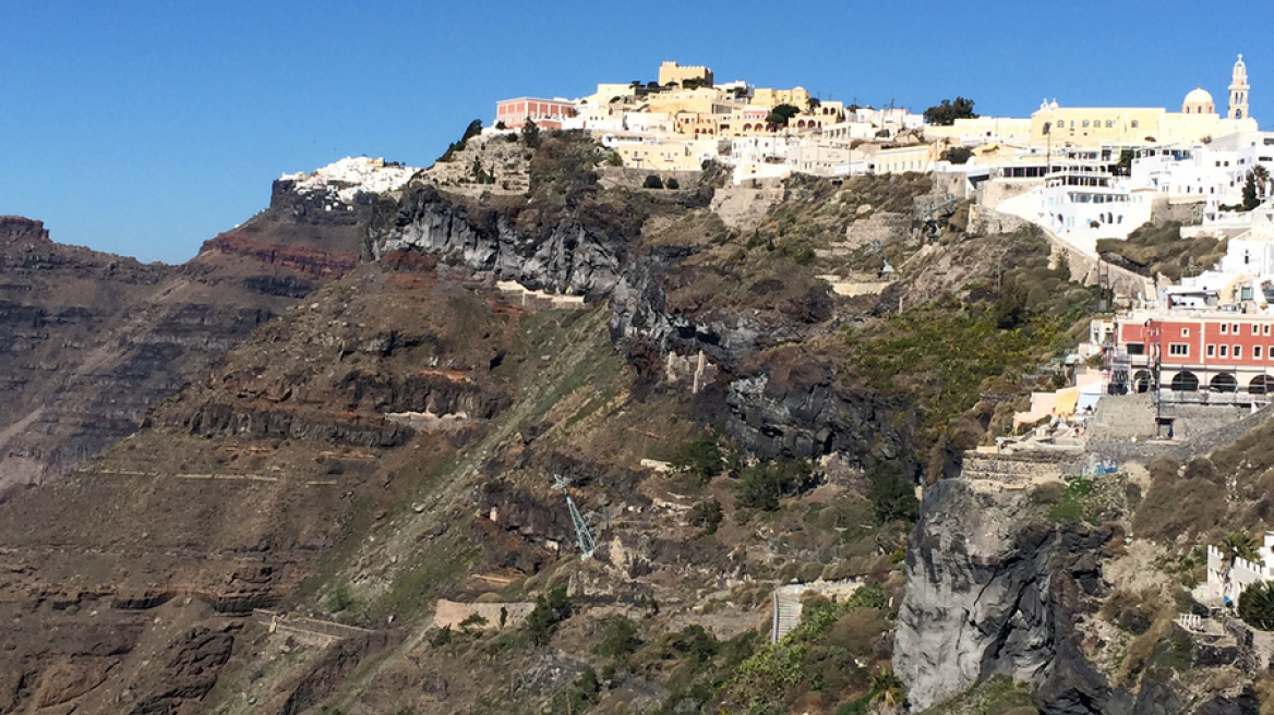 Σαντορίνη: Έπιασαν μεθυσμένο οδηγό με ανασφάλιστο Ι.Χ. και δυο καταδίκες!