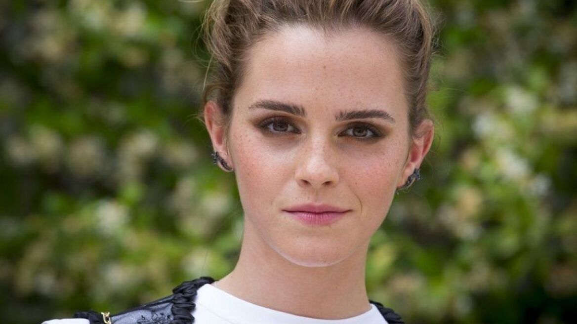 Η Emma Watson αποδεικνύει ότι το πράσινο με κίτρινο είναι ο επόμενος συνδυασμός 