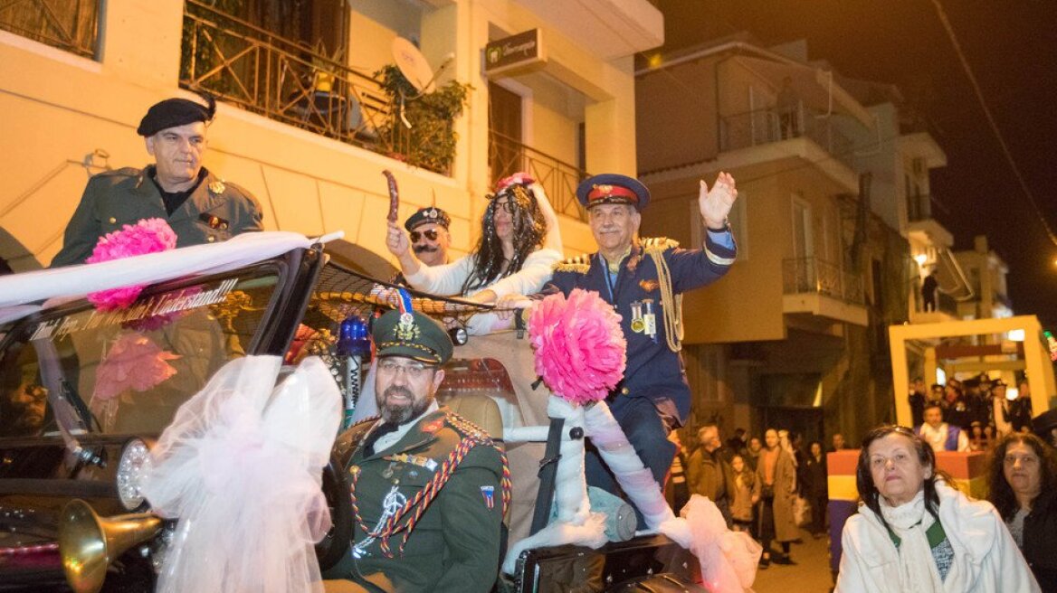 Πάτρα: Τέλος στο αποκριάτικο έθιμο της «Γιαννούλας της Κουλουρούς»