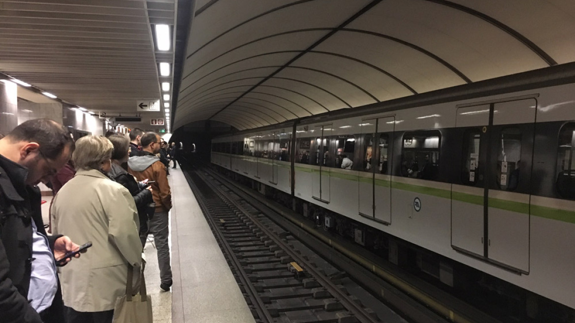 Μετρό: Ακινητοποιήθηκε συρμός στο σταθμό Συγγρού - Φιξ μετά από απόπειρα αυτοκτονίας